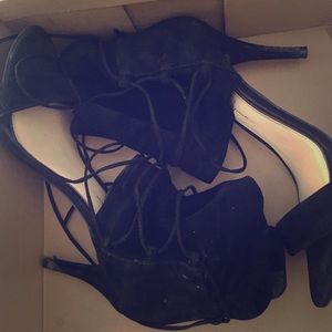 Jessica Simpson heels